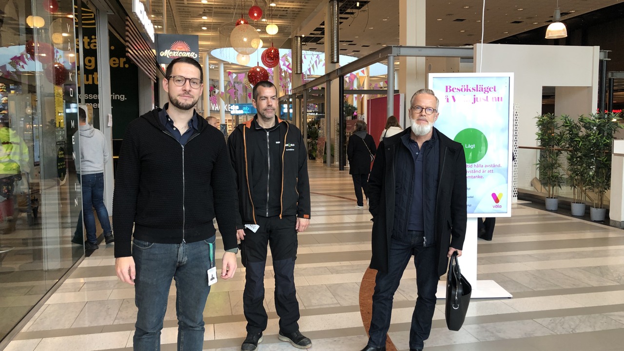 From the left: Oliver Konovalov, Operations Coordinator, Skandia Fastigheter; Christer Jönsson, Foreman and Business Developer, Ragn-Sells; and Anders Wikström, Section Manager, Ragn-Sells in Malmö. 